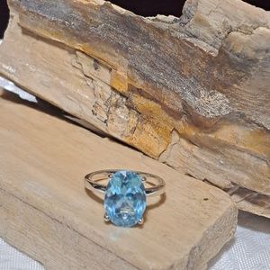 Unheated natural Swiss blue topaz 10mmx14mm 925 sterling silver size 8.5